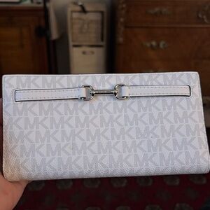 Michael Kors White Monogram Wallet used once